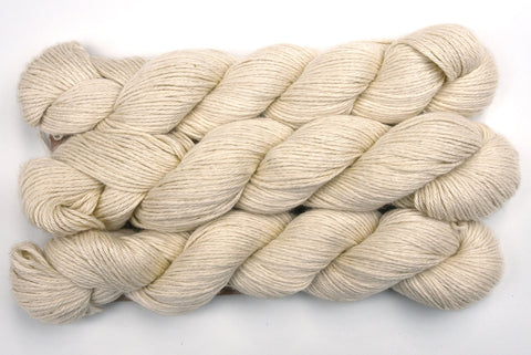 Aslan Trends Luxury Yarn - King Baby Llama / Mulberry Silk, Worsted Weight, 218 yards - Silky Bone