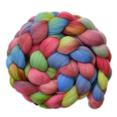 Merino Wool Roving, 19 micron - Twirling 1 - 4.2 ounces